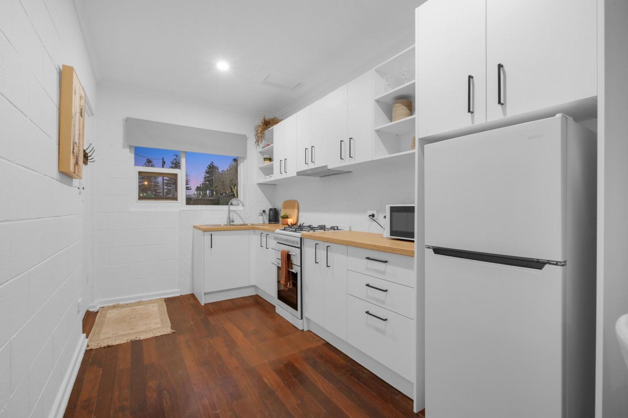 Perfect Cosy Beachside Escape Grange